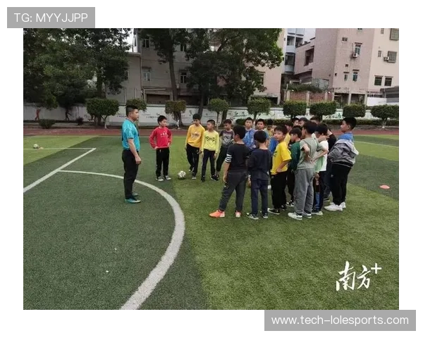 小球星足球培训中心:培养未来足球之星,专业课程助力青少年成长 小球星足球培训中心:培养未来足球之星,专业课程助力青少年成长