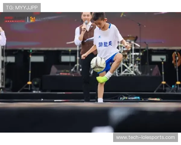 用足球球星的名字唱响赛场旋律打造一场属于球迷的音乐盛宴 用足球球星的名字唱响赛场旋律打造一场属于球迷的音乐盛宴