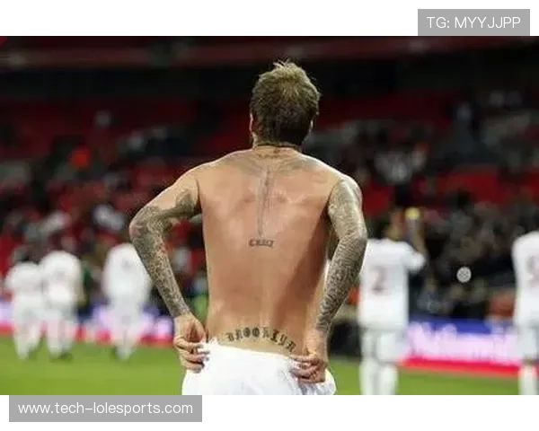 足球界贫穷球星揭秘：那些走向成功背后曾经历困境的传奇人物